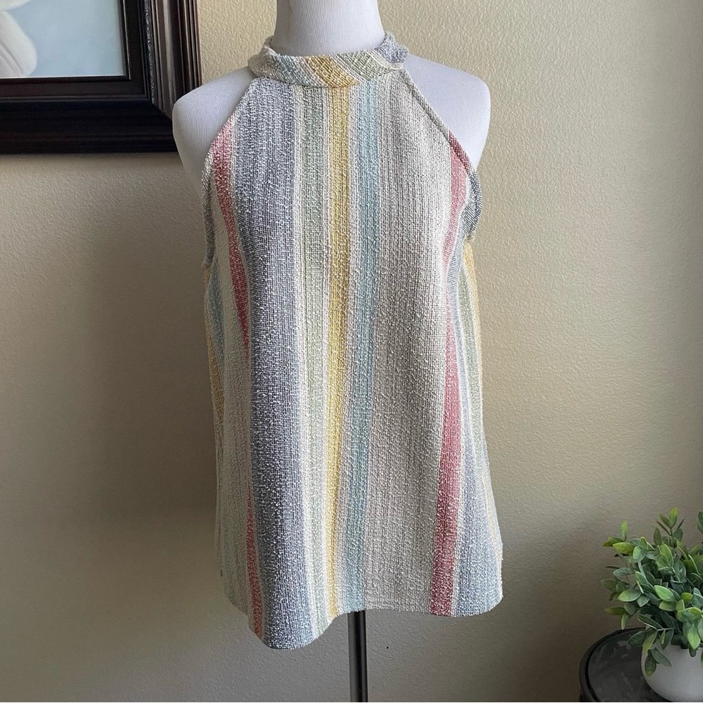 W5 striped textured high neck tank top buttons